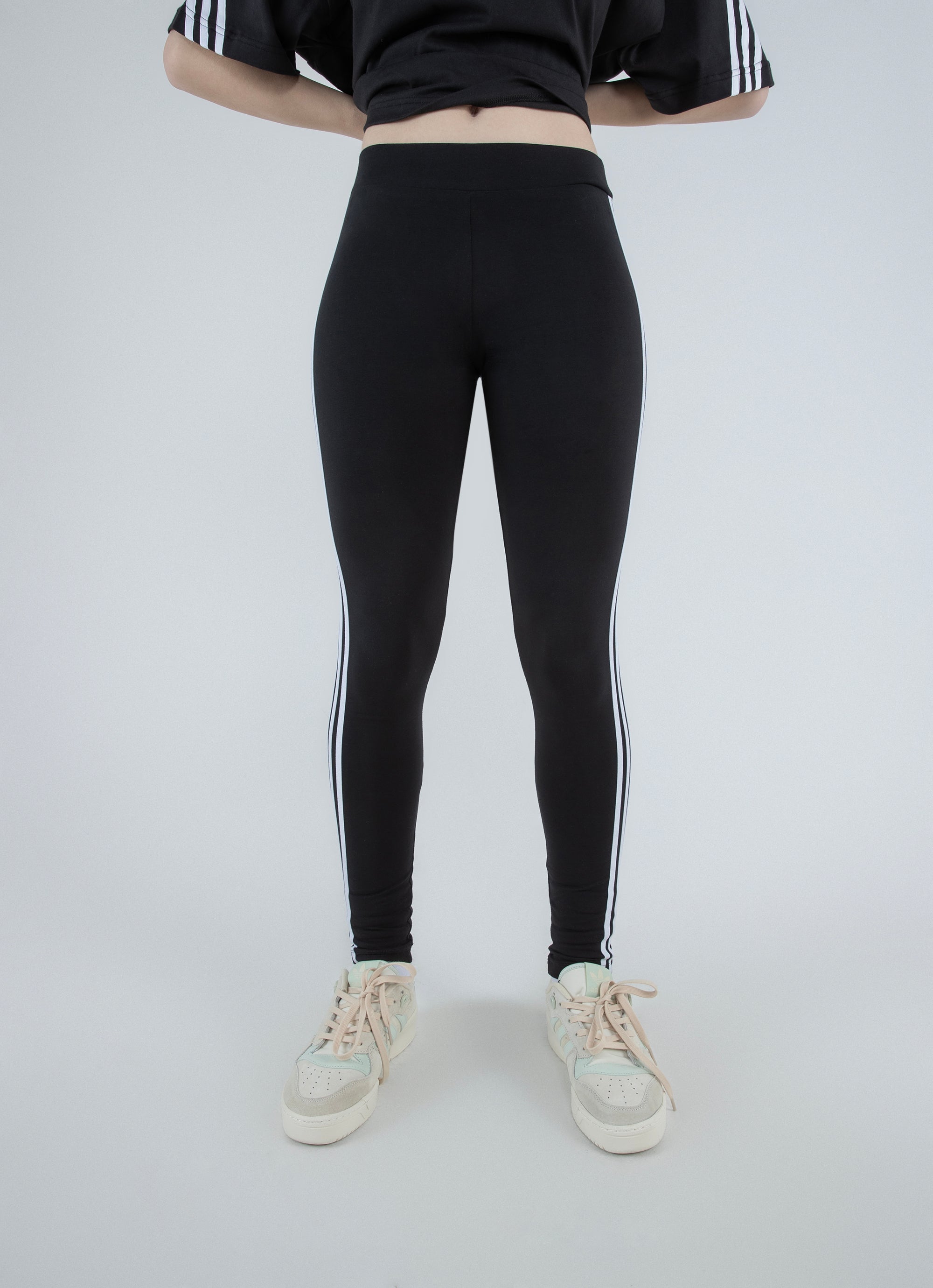 adidas Training Aeroknit 7/8 leggings with branded waistband in blue | ASOS