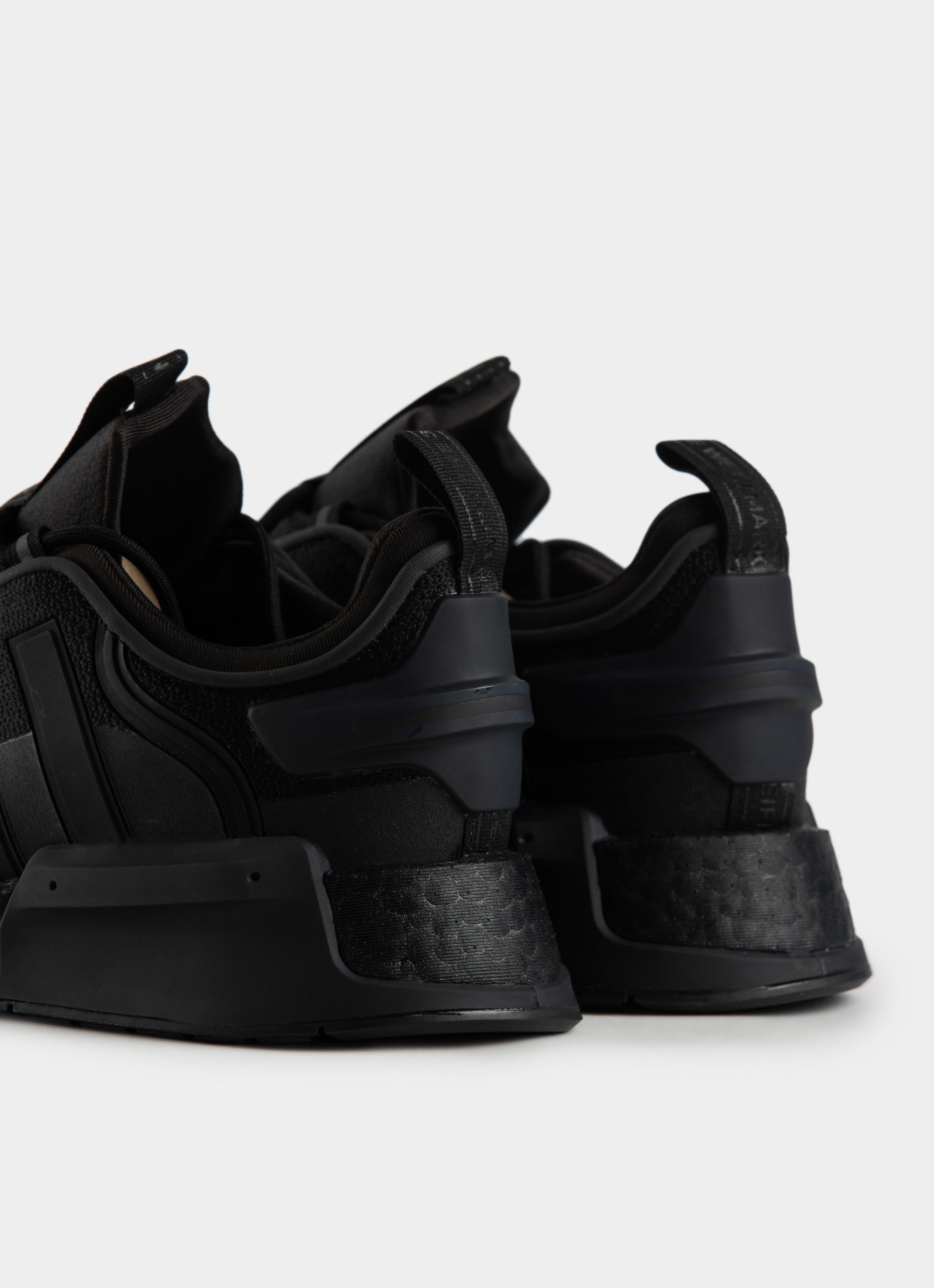 Adidas nmd triple outlet black nz