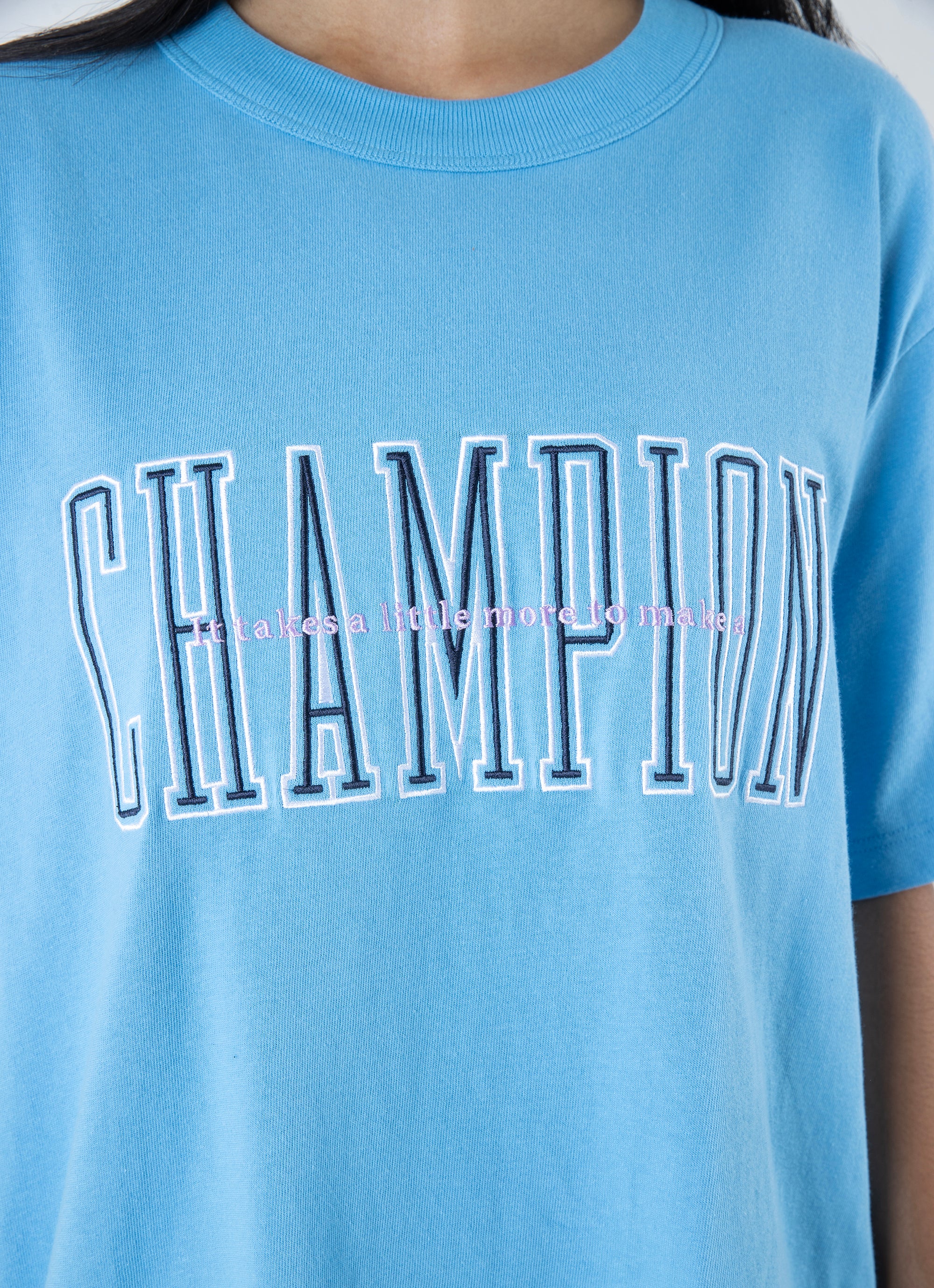 Champion logo 2024 tee womens