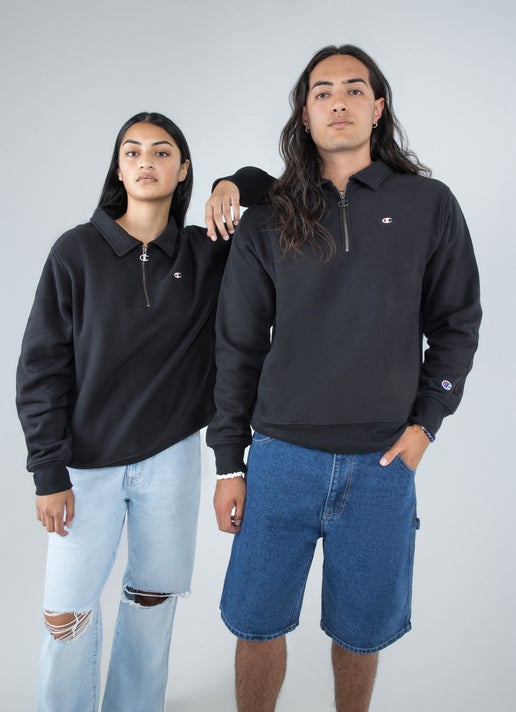 Champion Reverse Weave Level Up Collared Crew in Black | Red Rat