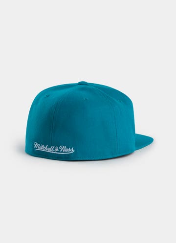 Men's Mitchell & Ness Teal Charlotte Hornets Ground 2.0 Snapback Hat