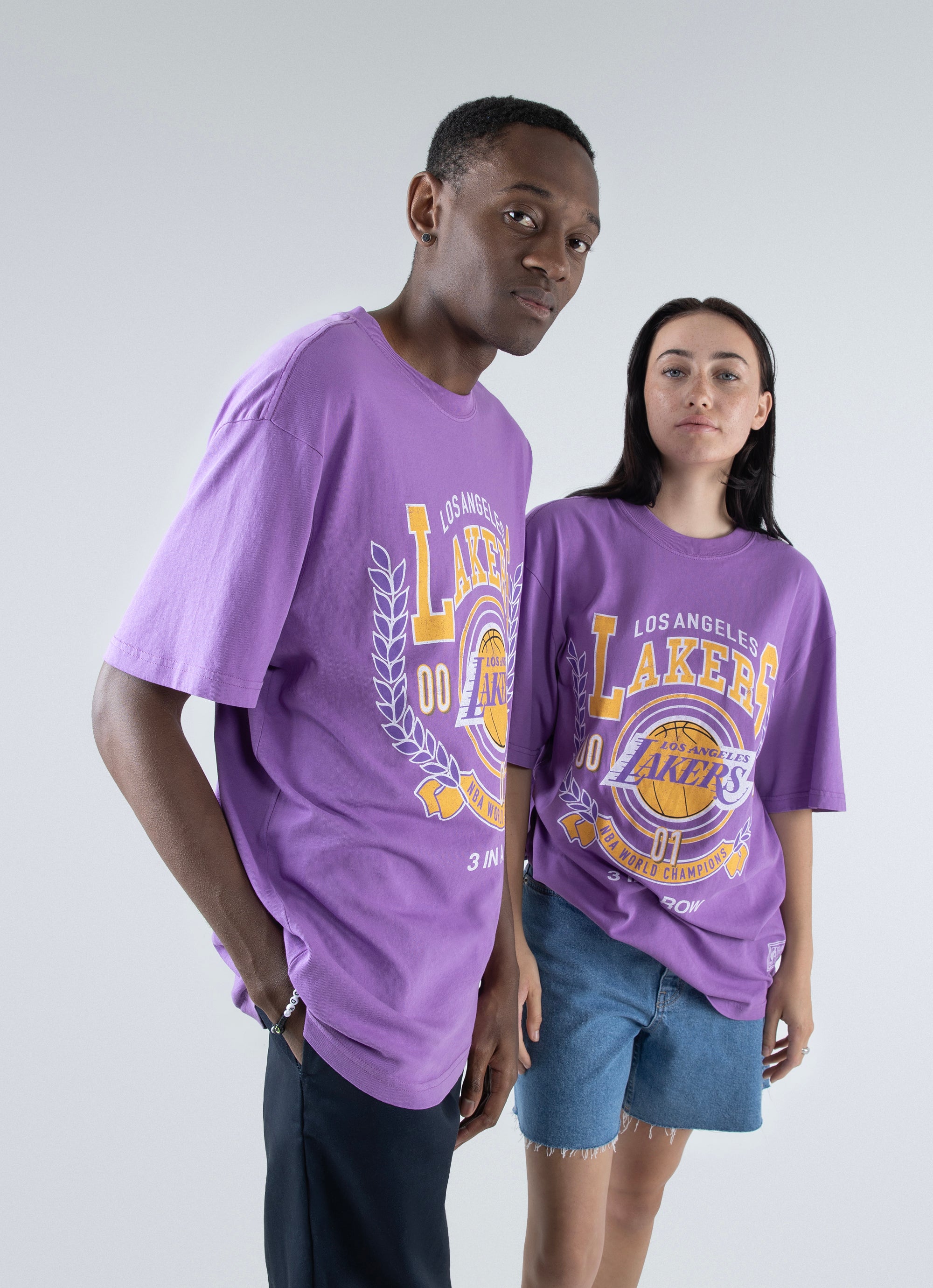 Mitchell and ness clearance lakers t shirt