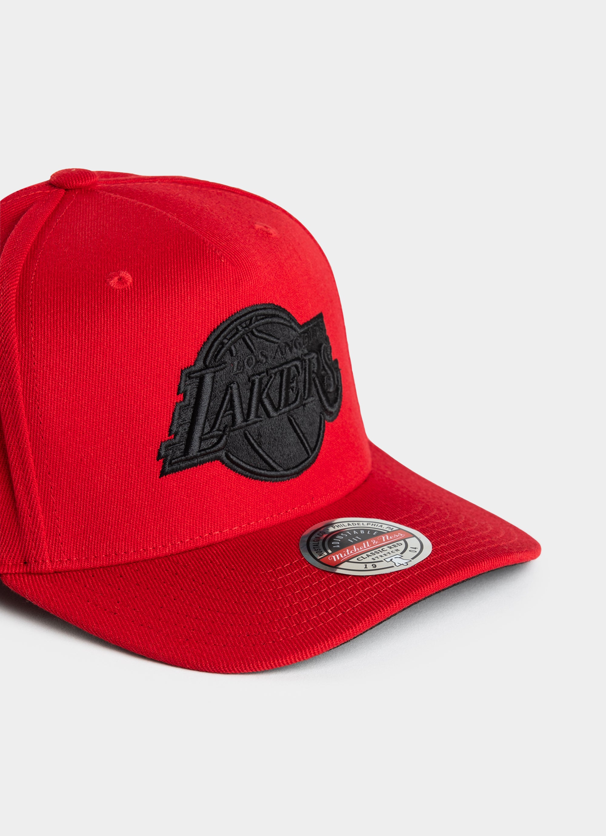 Red and black lakers hot sale hat