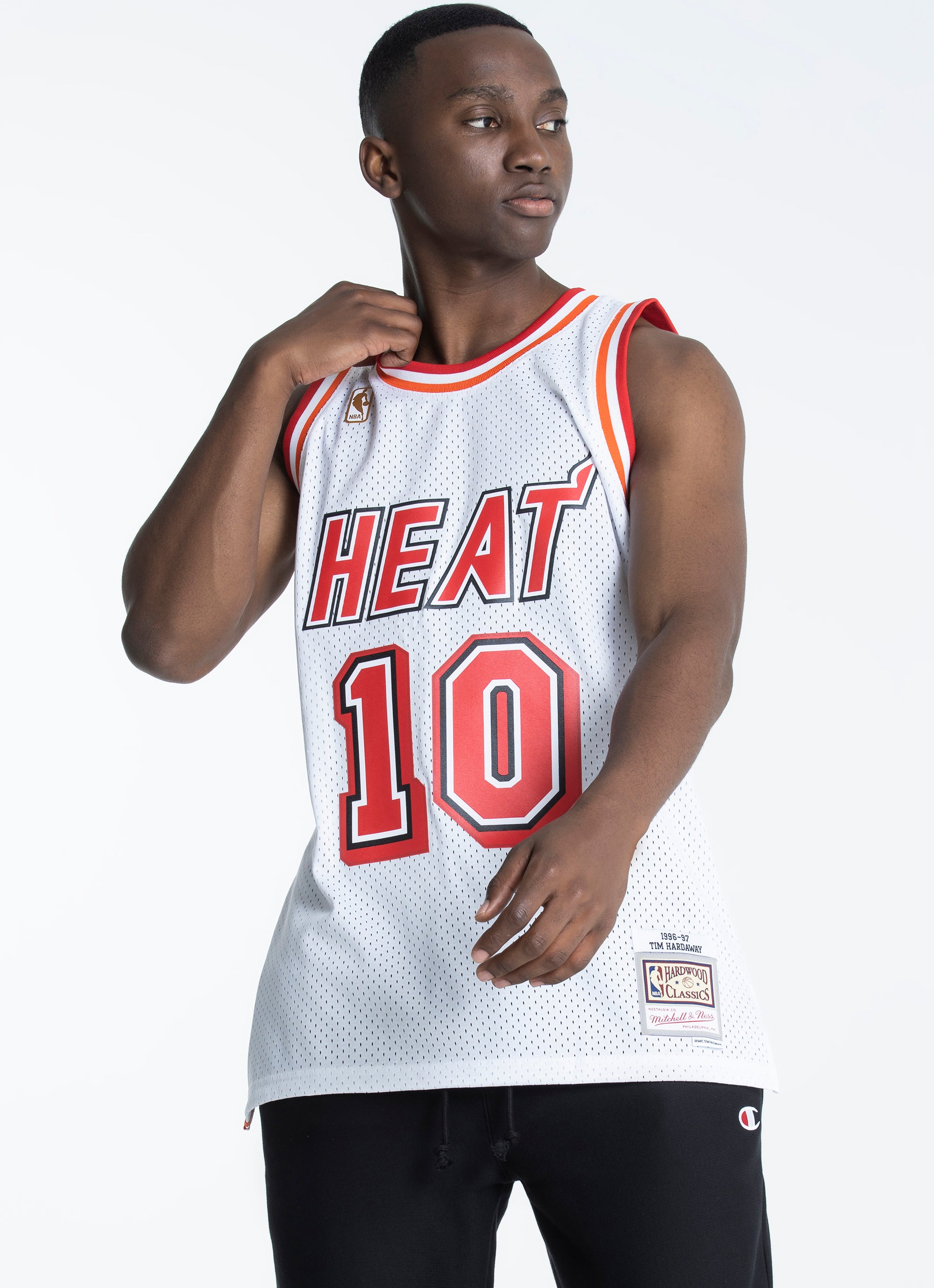Mitchell & Ness NBA Miami Heat Tim Hardaway Swingman Jersey – #OVERFLOW