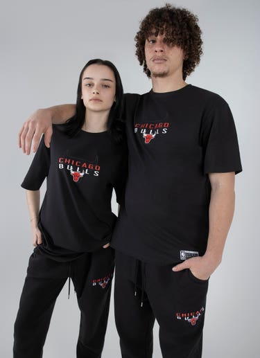 Chicago Bulls NBA Hoop T-Shirt in Faded Black - Glue Store NZ