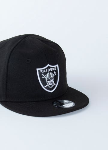 MEN'S 950 NFL LAS VEGAS RAIDERS ALL BLACK BASIC SNAPBACK HAT