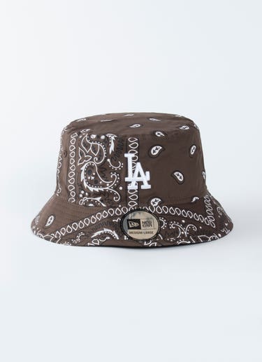 black pyramid bucket hat