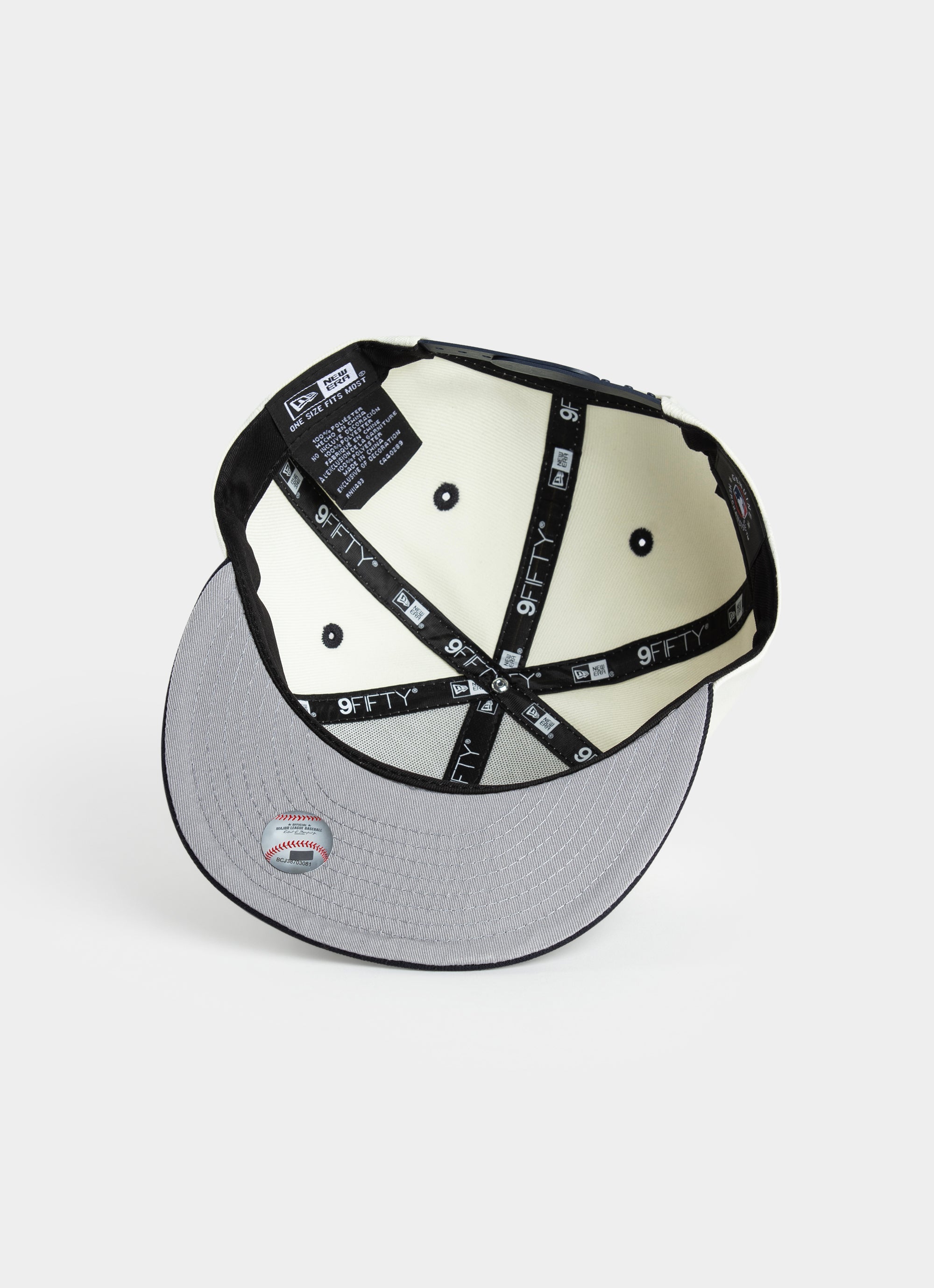 Official New Era New York Yankees MLB Two Tone Chrome White