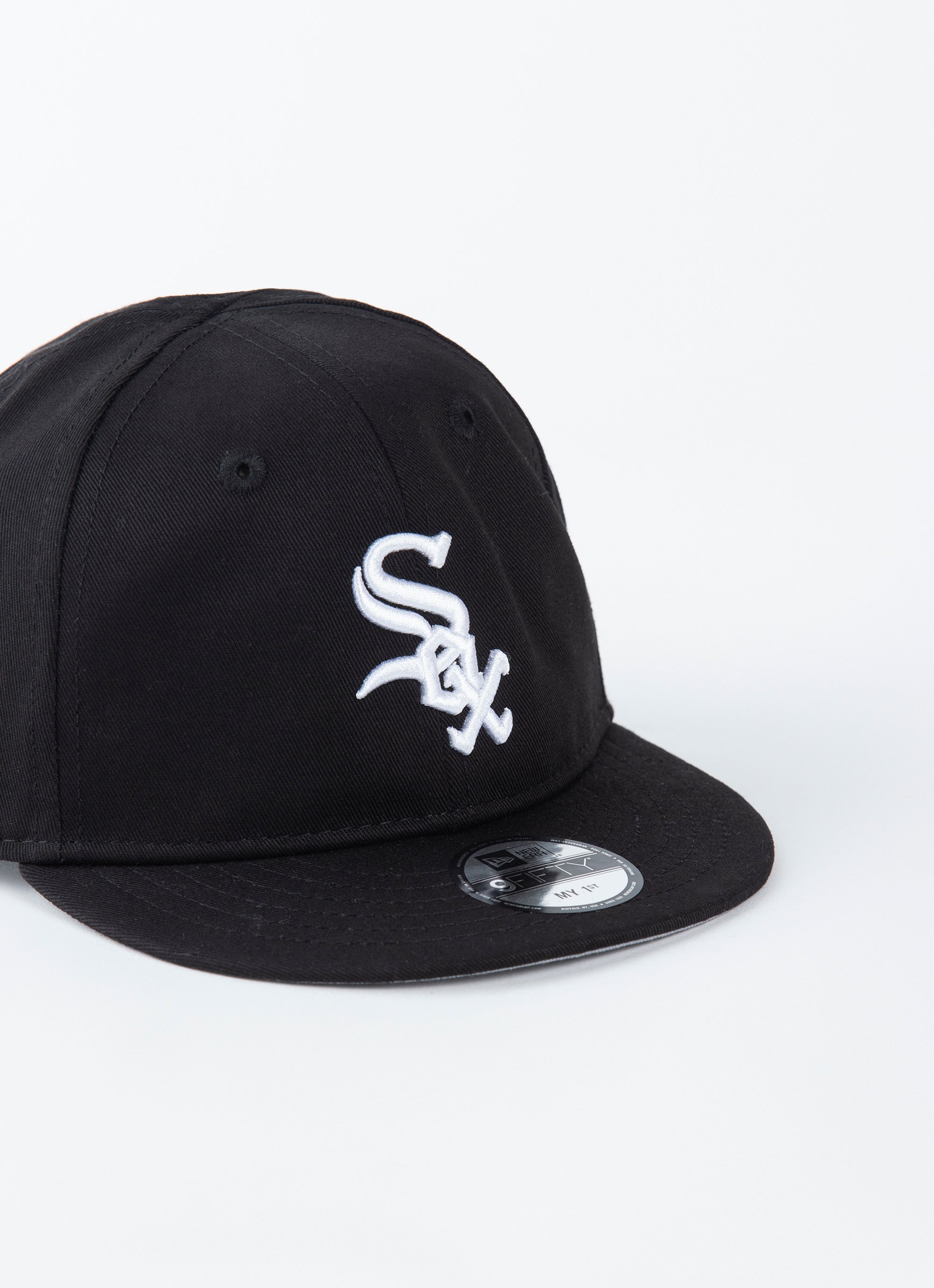 59Fifty MLB Chicago White Sox Cap by New Era  3895 