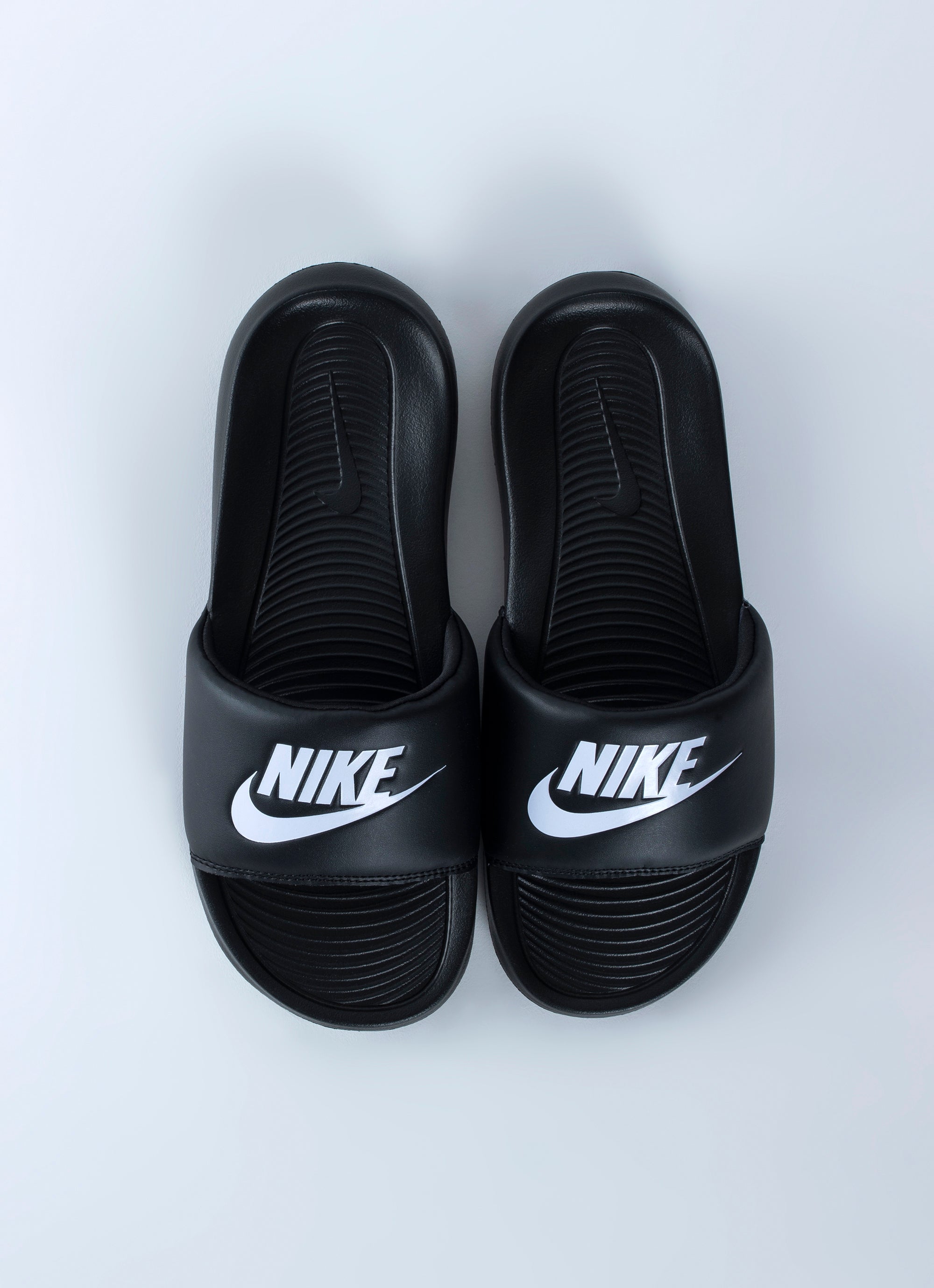 womens nike black and white slides