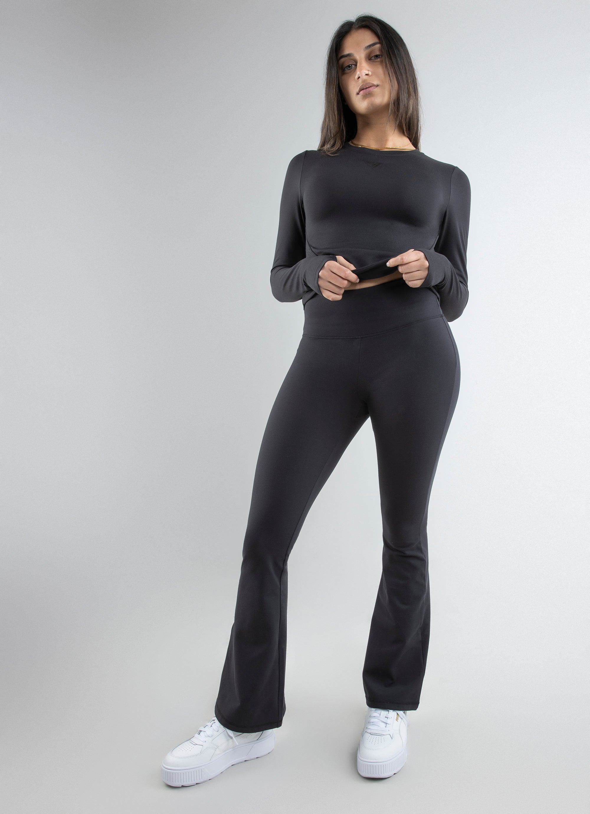 https://www.redrat.co.nz/content/products/stryde-cool-it-flared-leggings-black-front-54014.jpg
