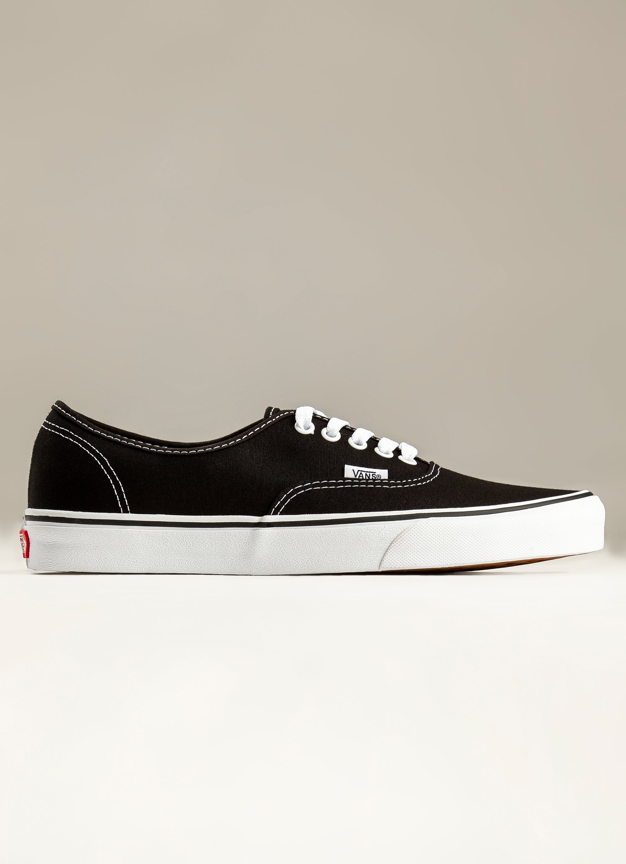 vans authentic 1966